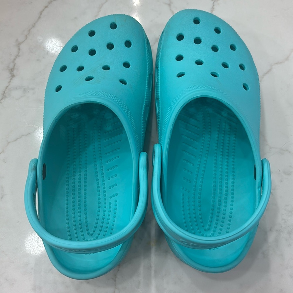 Crocs EUC M9 W11